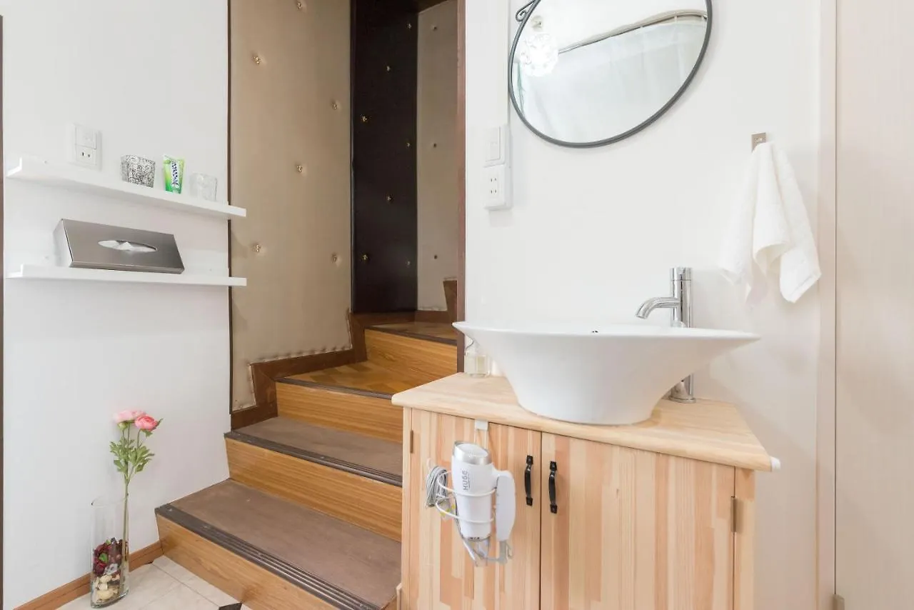 The Bamboo Moon Palace / Shin-Osaka Holiday home